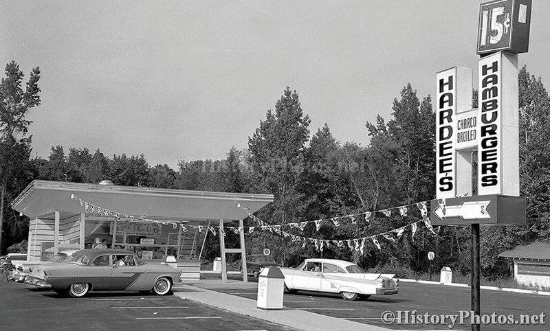 aa 1st Hardee's 1960.jpg