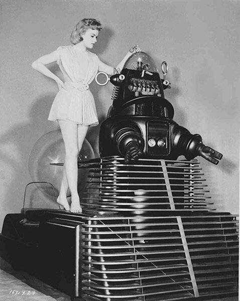 aa  Anne Francis & Robby The Robot 1956.jpg