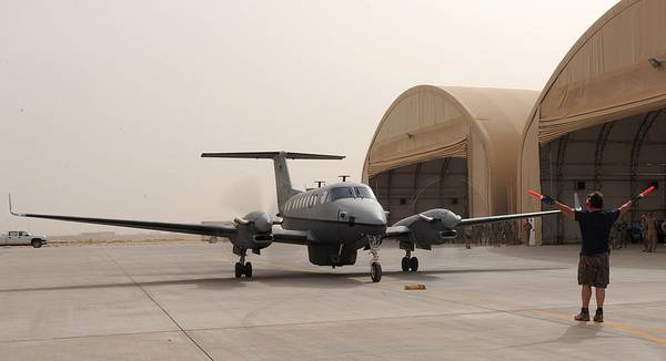 AIR_MC-12_Liberty_Arrives_Balad_2009-06-08_lg.jpg