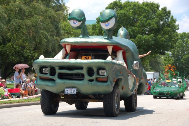 alien-car.jpg