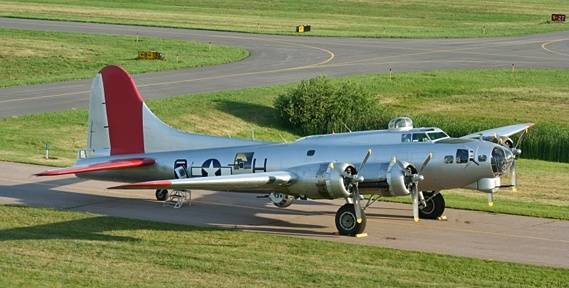 b-17-bomber-2302.jpg