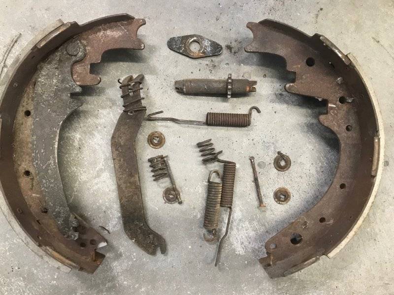 Brake Pads and Hardware Rusted.jpg