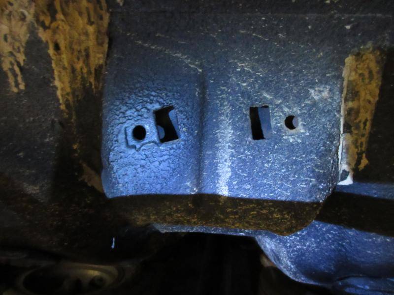 brakes_015_bracket_holes.JPG