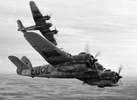 Bristol_Beaufighter_TF.Xs_RCAF_FLt_B.J._Daventry_RAF_Photo.jpg