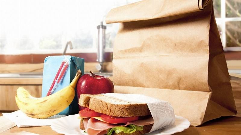 brown-bag-lunch-blunders-packing-on-pounds.jpg