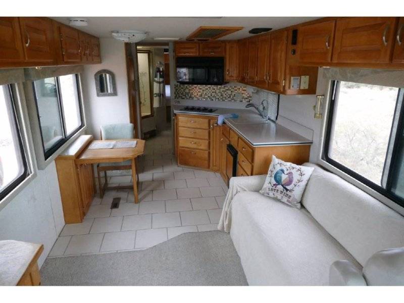 Budnicks 97 Safari Serengeti Motorhome Cat Pusher floor plan photo.jpg