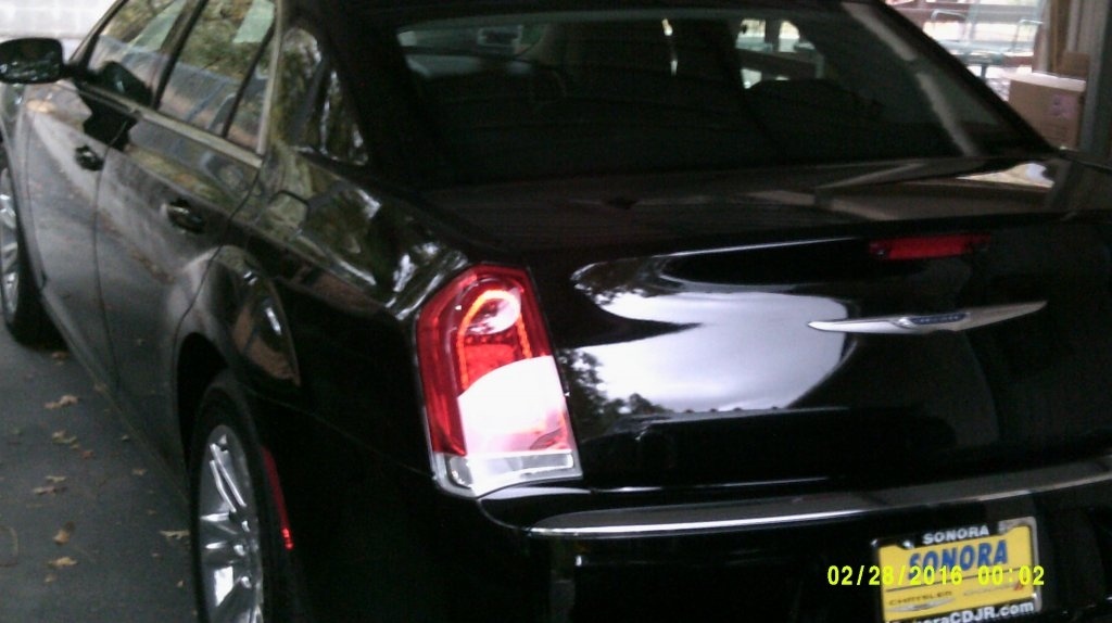 Candy's Chrysler 300C #7.JPG