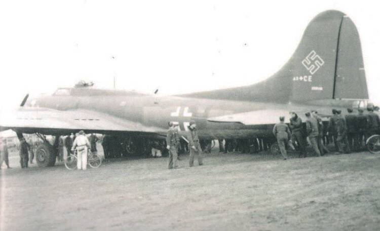 Captured_B-17_worldwartwo.filminspector.com_1.jpg