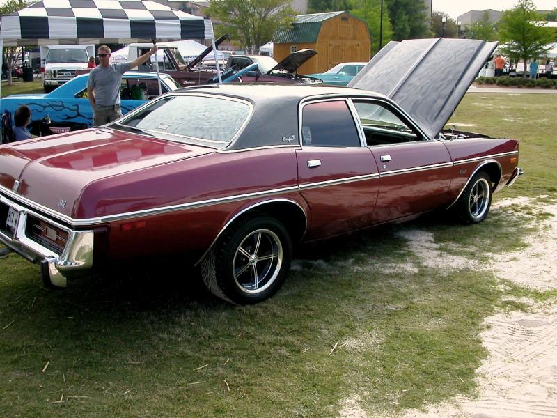 Dodge Coronet 1975