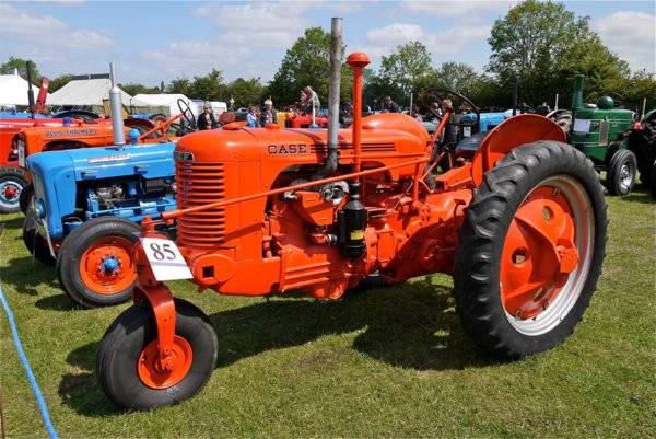 Case_Tractor_-_Flickr_-_mick_-_Lumix(1).jpg