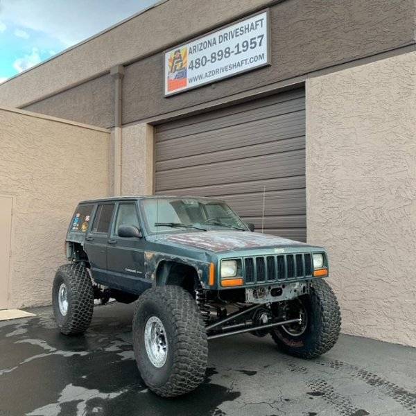 cherokee XJ.jpg