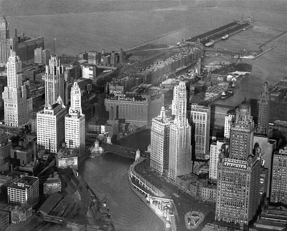 Chicago  River  - 1936.jpg