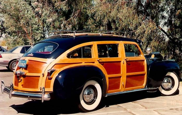 chrysler-town-country-1950-3.jpg