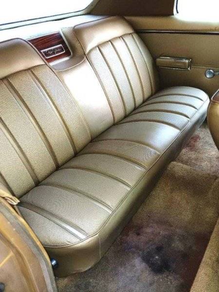 chryslerbckseat1.jpg