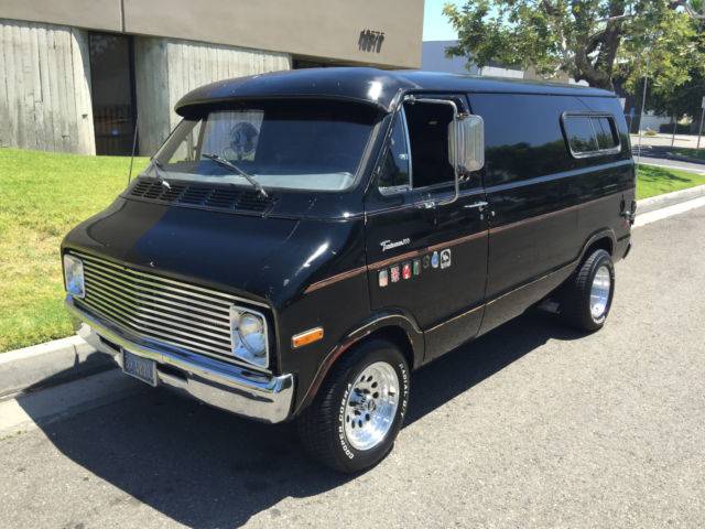 clean-1972-dodge-van-b100-500-hp-corvette-engine-hot-rod-must-see-2.jpg