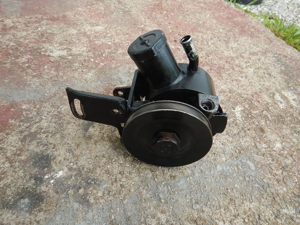 coronet power steering pump.jpg