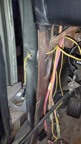 Courtesy light wiring.jpg