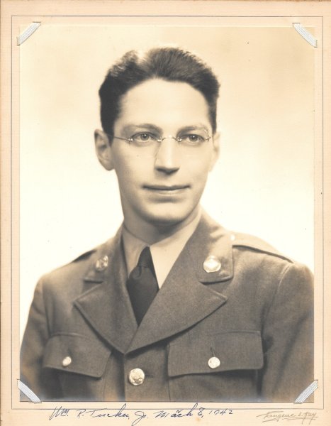 Dad 1942.jpg