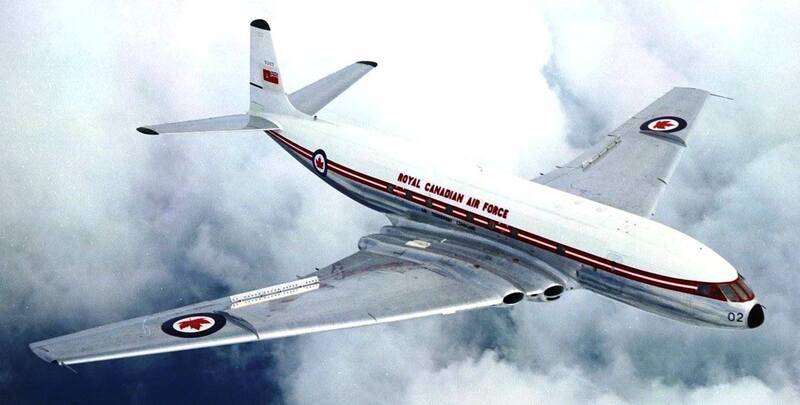 de-Havilland-Comet--RCAF--02.jpg