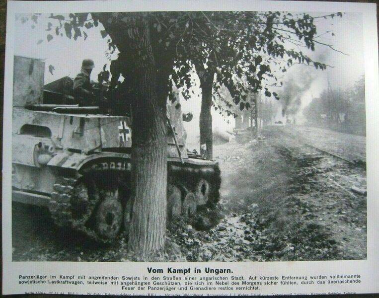 December-1944-Panzer-Tank-Hungary-WW2-German-press.jpg