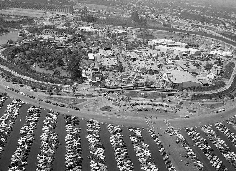 disneyland_opening_day%2B%25285%2529.jpg