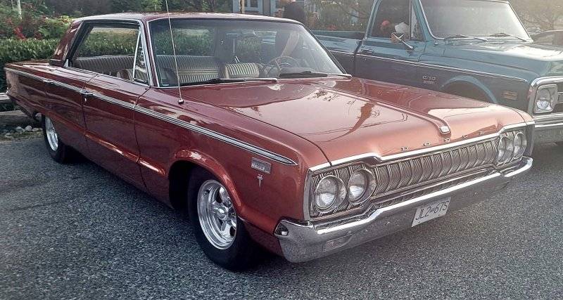 Dodge '65 Polara 4-Door Hardtop.jpg