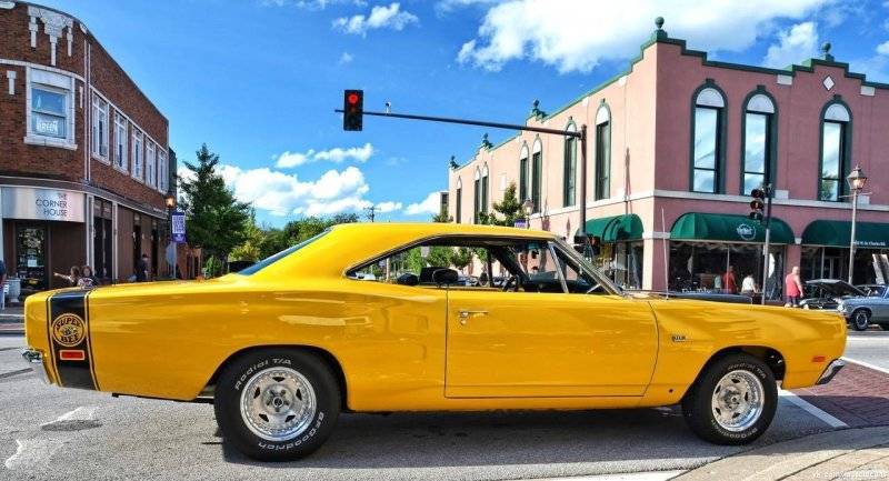 Dodge '69 Coronet Super Bee (38).jpg