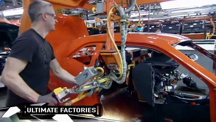 Dodge-Challenger-factory.jpg