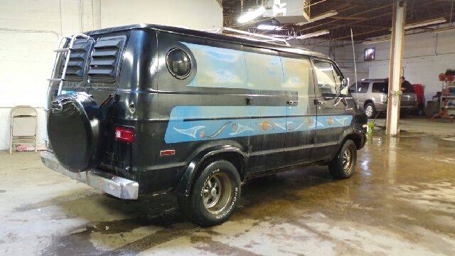 dodge-tradesman-custom-van-2.jpg