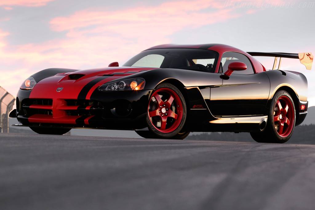 Dodge-Viper-SRT10-ACR-1%253A33-Edition_1.jpg