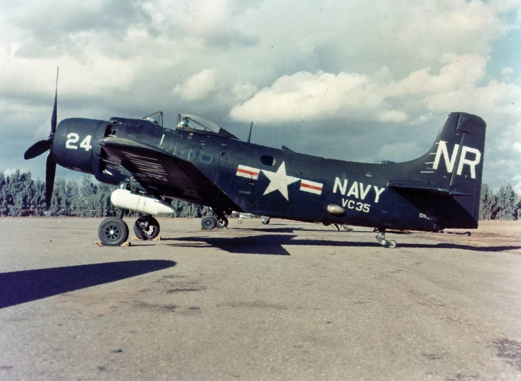 Douglas_AD-1Q_Skyraider_VC-35.jpg