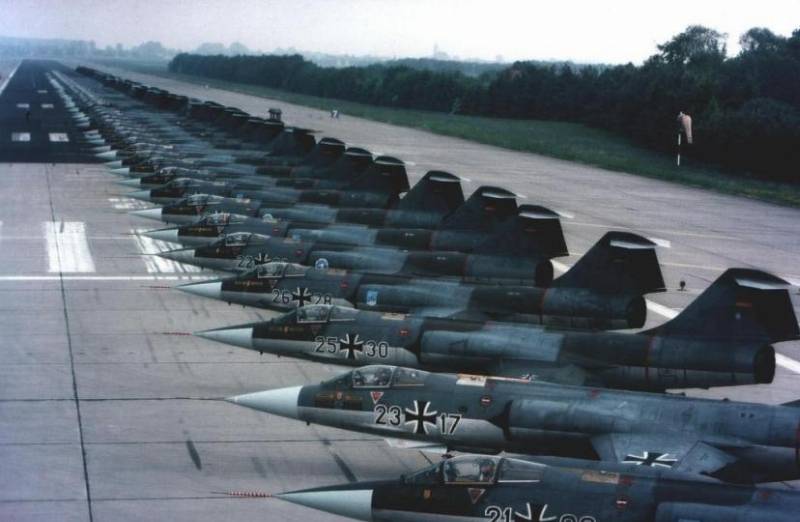 eed-f-104-starfighters-in-german-luftwaffe-service.jpg