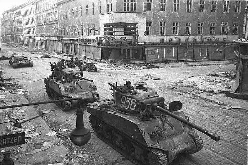 et-russian-army-austria-vienna-1945-ww2-second-world-war-illustrated-history-pictures-images-030.jpg