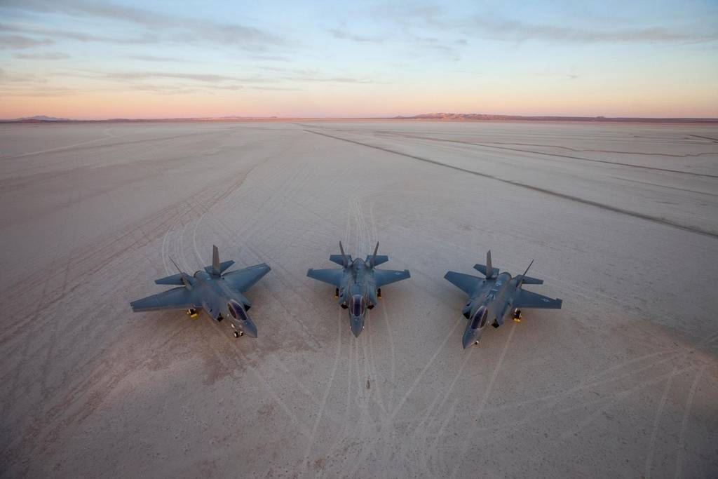 f-35variants599pty.jpg