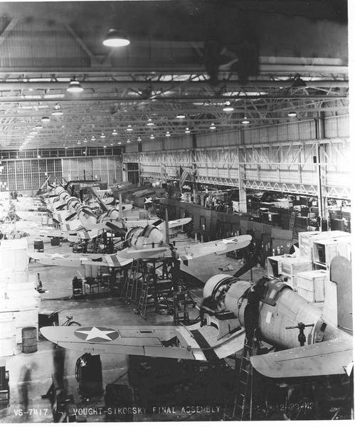 F4U-1CorsairbeingmadeontheVought-Sikorskyfinalassemblyline-2.jpg