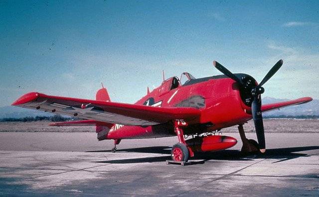 F6F-5K_Hellcat_Red_Drone-640x396.jpg