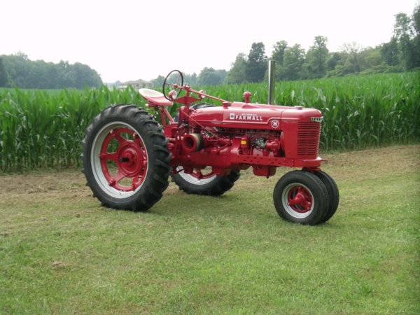 Farmall-H.jpg