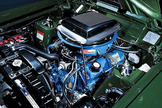 ford-falcon-xy-gtho-phase-iii-engine-bay.jpg