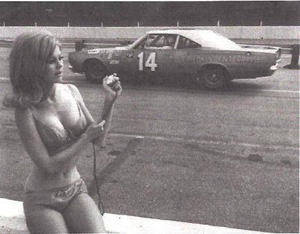 friedken-68-rr-bikini-in-pits-jpg.jpg