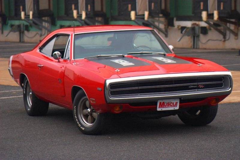 full-1359-29403-70_hemi_charger_rtse.jpg