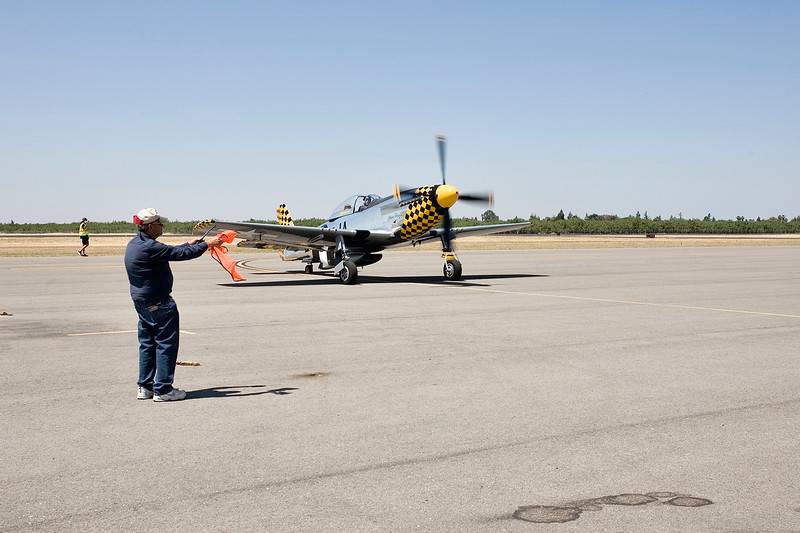 gathering-of-warbirds-051119-37-L.jpg