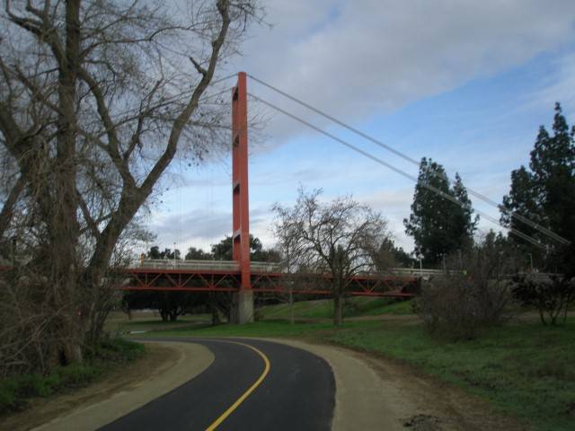 Guy West Bridge 012 (Small).JPG