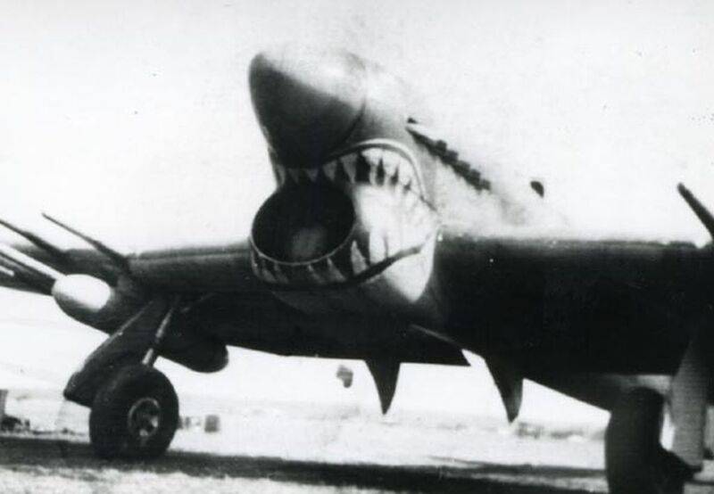 HAWKERTyphoon1BUnitunknownsharkmouthclose-up1945.jpg