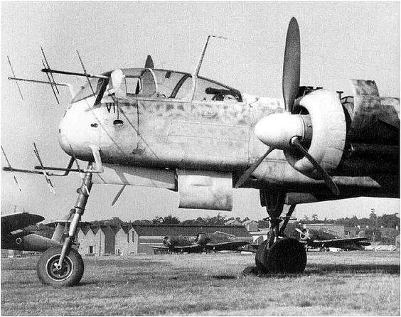 He.219_Luftwaffe_worldwartwo.filminspector.com_14[1].jpg