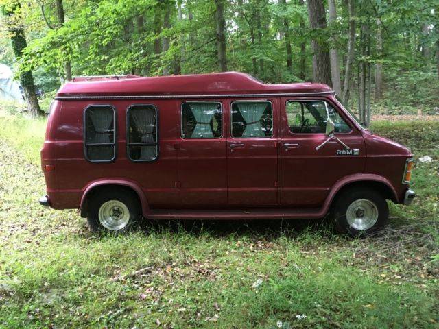 hi-performance-antique-85-dodge-conversion-van-1.jpg