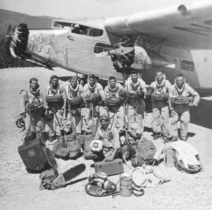 Historic_Jumpers_wTri_motor_and_typical_equipment.jpg