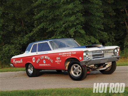 hrdp_0907_01_z+1965_plymouth_belvedere+front_view.jpg