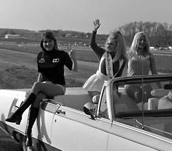 Hurst Linda Vaughn 1970 #4 Chrysler Hurst.jpg