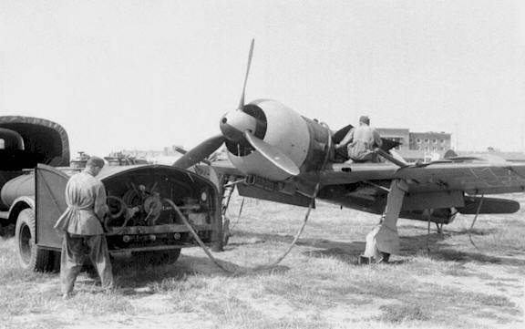 iar80_08.jpg