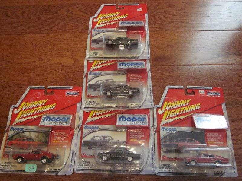 MOPAR OR NO CAR 10-CAR SET 1/64 JOHNNY LIGHTNING